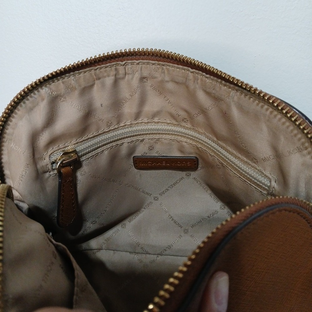 Michael Kors Cindy Dome Crossbody Bag Luggage Brown Saffiano Leather Chain Strap - Picture 8 of 14